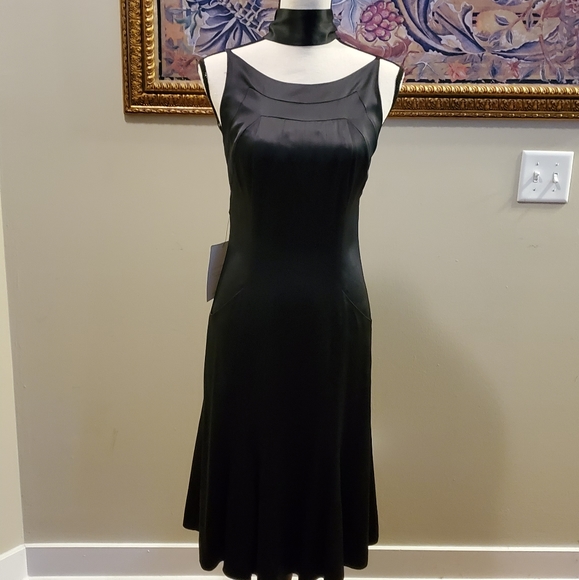 CHANEL AUTHENTIC EUC BLK SILK CAGE BACK- 06 Runway - Picture 4 of 8